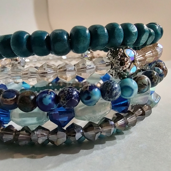 Memory Wire Bracelet - Picture 4 of 7